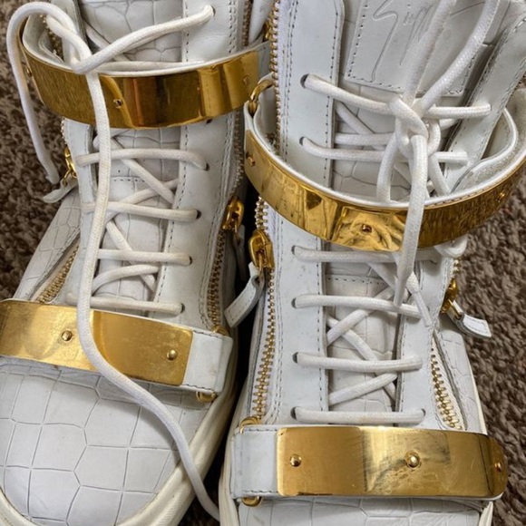 Giuseppe Zanotti - Picture 4 of 4